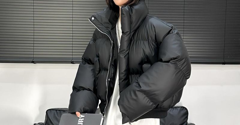 "Streetwear Puffer Jacket For Men - Oversized Quilted Bomber With Stand Collar, Thickened Polyester Fill For Urban Winter Style"_voghion.com