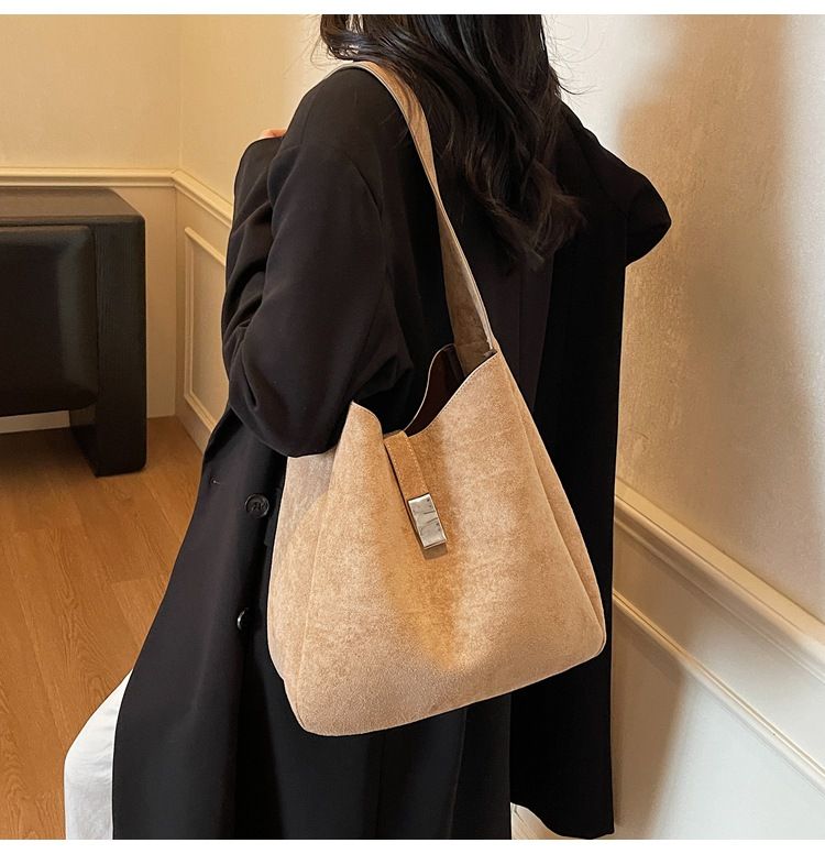 Stylish Suede Shoulder Bag For Women - Vintage Inspired Bucket Bag With Magnetic Closure, Spacious Interior For Daily Use Commuter Bucket Bag_voghion.com