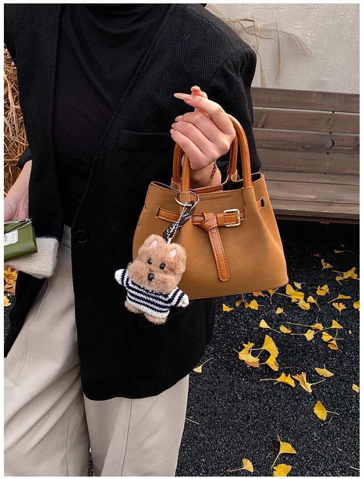 Handbag For Women 2025 New Autumn Winter Niche Super Popular Exquisite Vintage Single Shoulder Versatile Crossbody_voghion.com