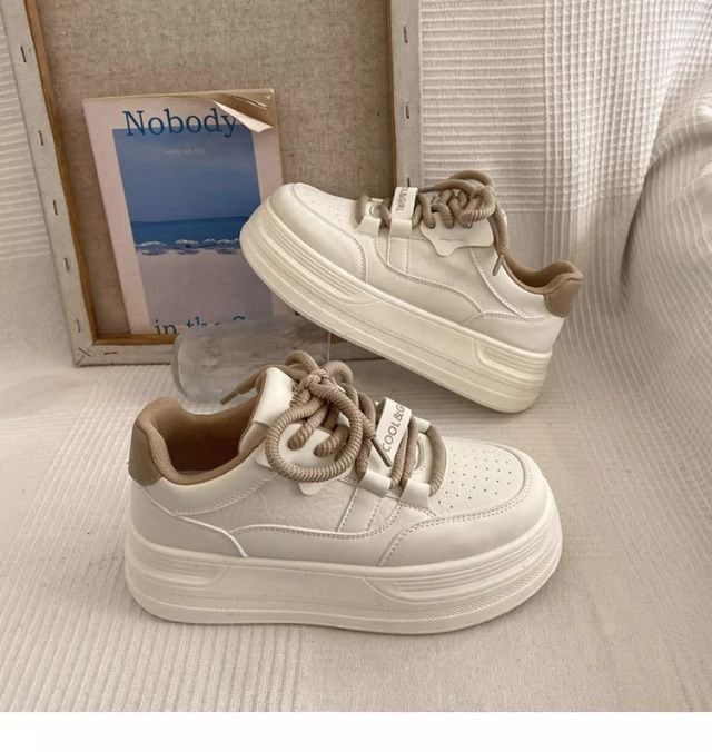 Sneakers da donna bianche con suola spessa di alta qualità, scarpe con plateau rialzate di nicchia_voghion.com