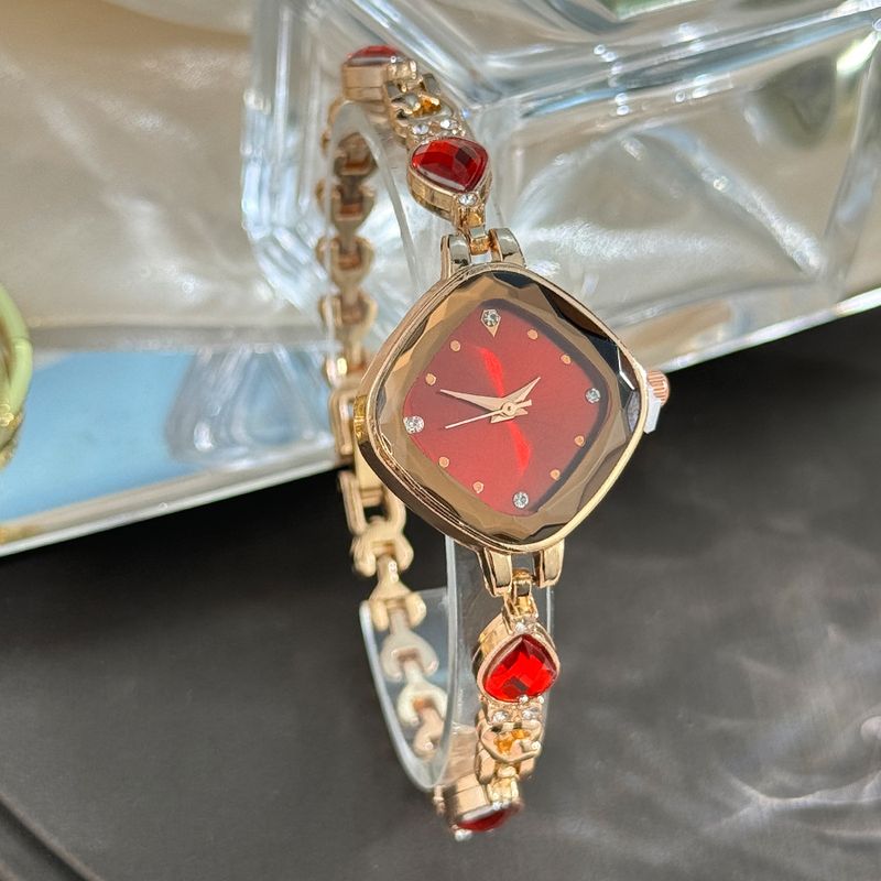 Orologi da donna con bracciale, alla moda, con diamanti, quadrati, a goccia, con diamanti, orologio da donna, orologio al quarzo, modello con bracciale_voghion.com