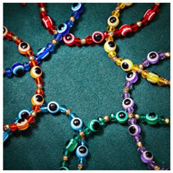 Braccialetto bohémien turco contro il malocchio | Design vintage regolabile | Amuleto colorato rivestito in resina epossidica | Lega ipoallergenica | Regalo di gioielli bohémien protettivi_voghion.com