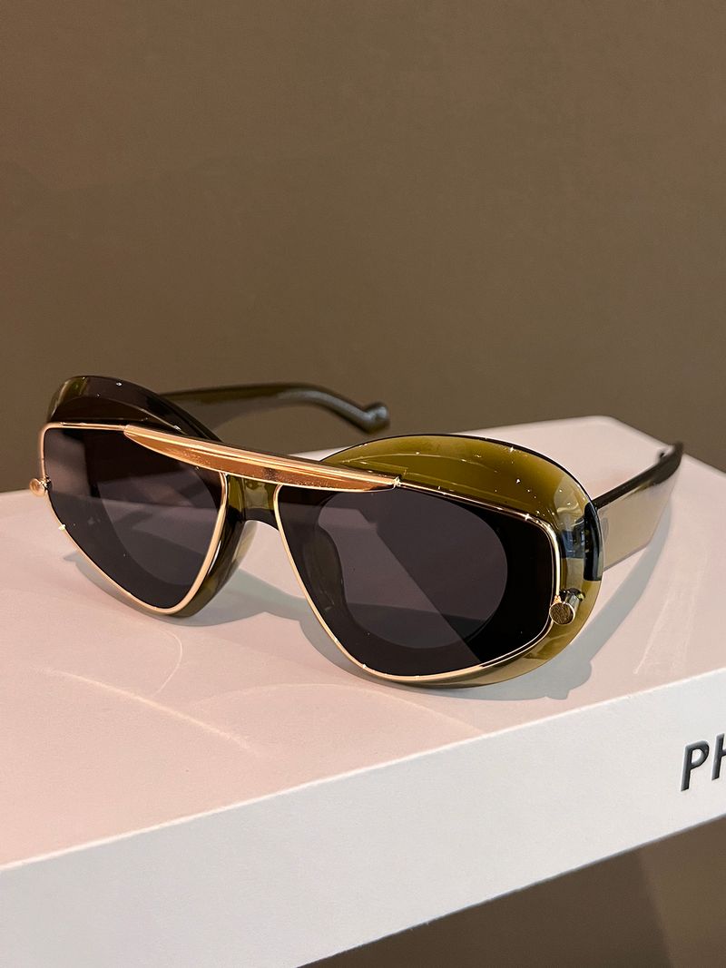 LazyZoom European And American Personalized Avant-Garde Female 2024 New Arrival Easiest For Match Fancy Photo Concave Shape_voghion.com