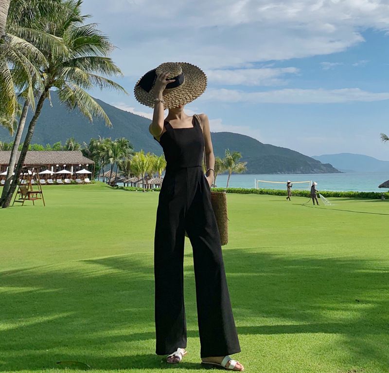 Sommer-Urlaubs-Jumpsuit für Damen mit weitem Bein, schlankmachendes und lockeres Temperament, modisches Schwarz mit hoher Taille_voghion.com