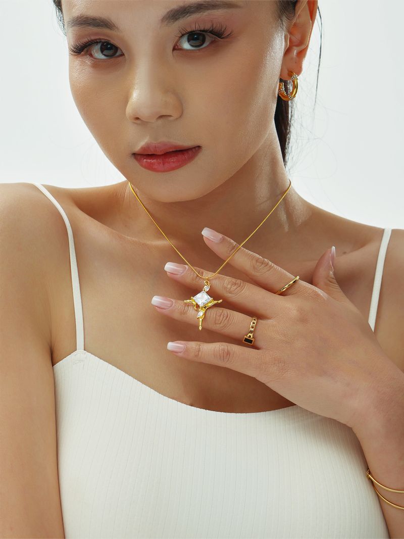 Collana con ciondolo a croce in zircone, elegante, da donna, in acciaio inossidabile placcato in oro 18 carati, catena geometrica alla moda per l'uso quotidiano._voghion.com