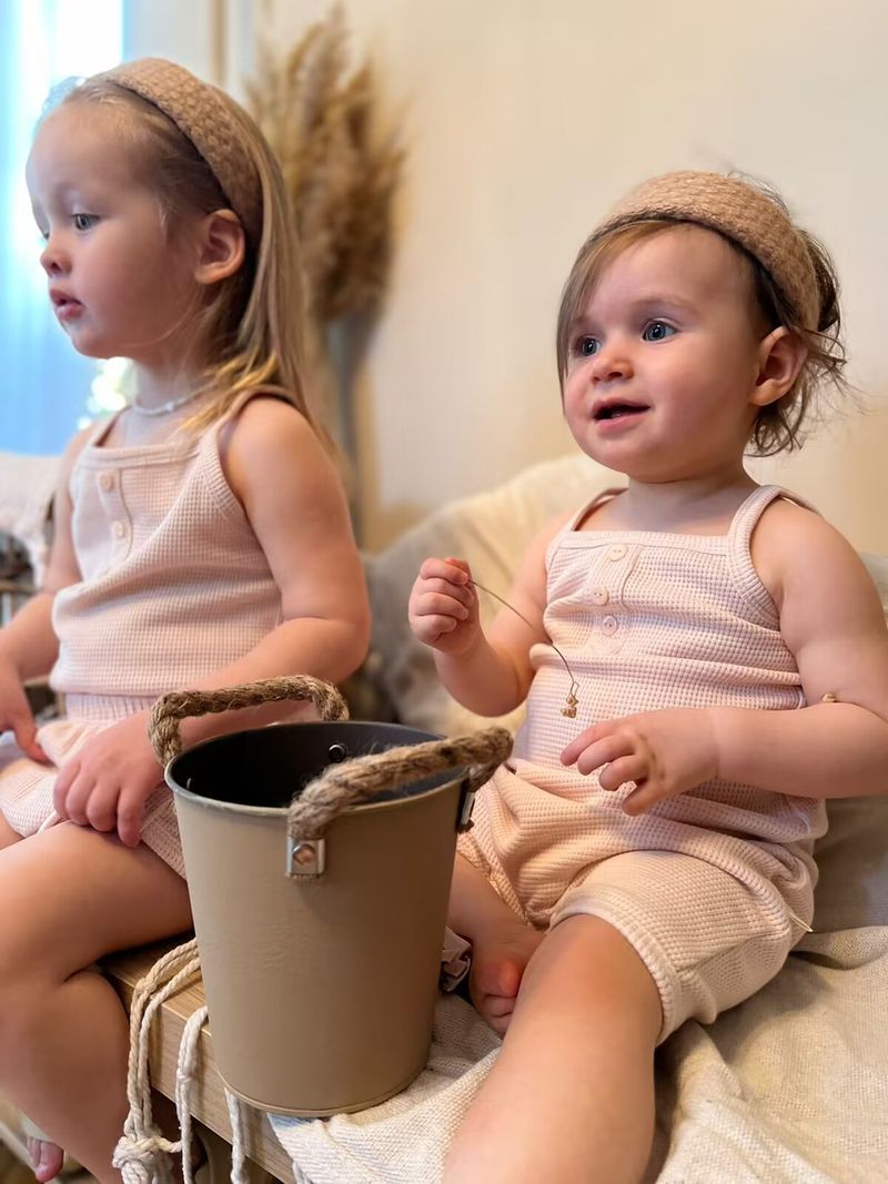 Pijamas de estilo coreano para niños, chaleco para bebé, pantalones cortos para el hogar, ropa informal de punto para niñas_voghion.com