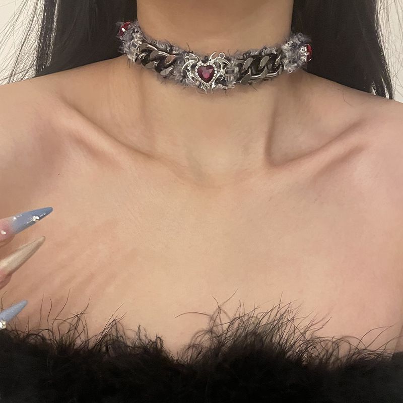 Overdreven zware handgemaakte rode hart dikke ketting voor vrouwen high-end subcultuur hot girl pluche choker nekketting_voghion.com