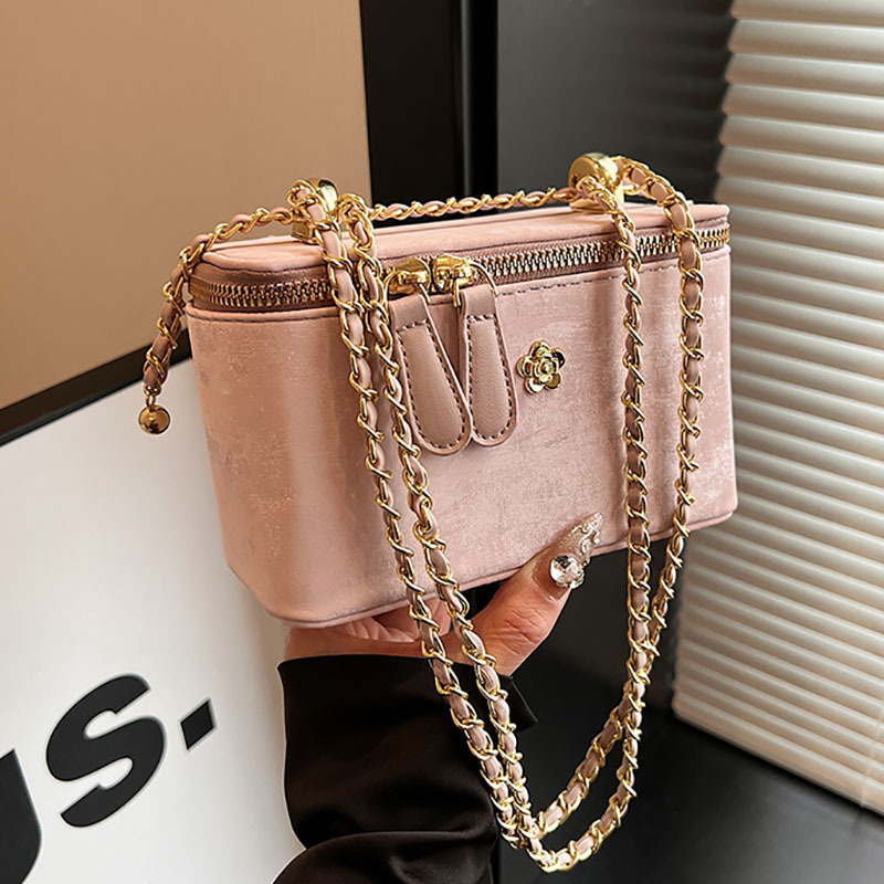 Fragrant Wind for Women 2024 New Fashion Versatile Crossbody Box High Quality Texture Small Square Bag_voghion.com