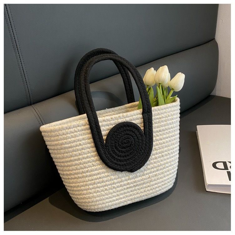 2025 Neue gewebte Tasche, einfache rückenförmige Strohhandtasche, Umhängetasche, Urlaubstasche aus Baumwollseil für Pendler, Damentasche_voghion.com
