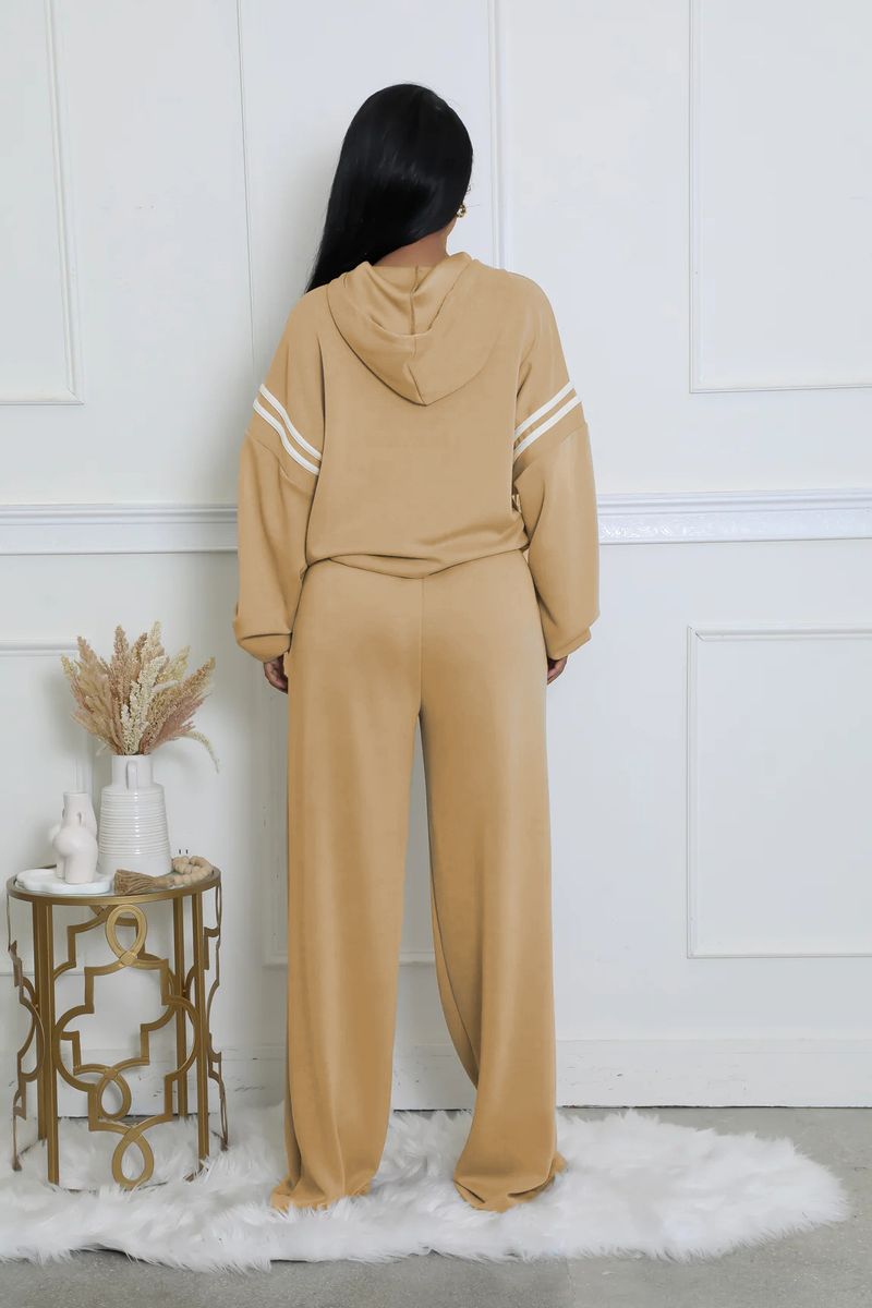 Damenbekleidung Zweiteiliges Set mit Kapuzenpullover mit Bandnähten_voghion.com