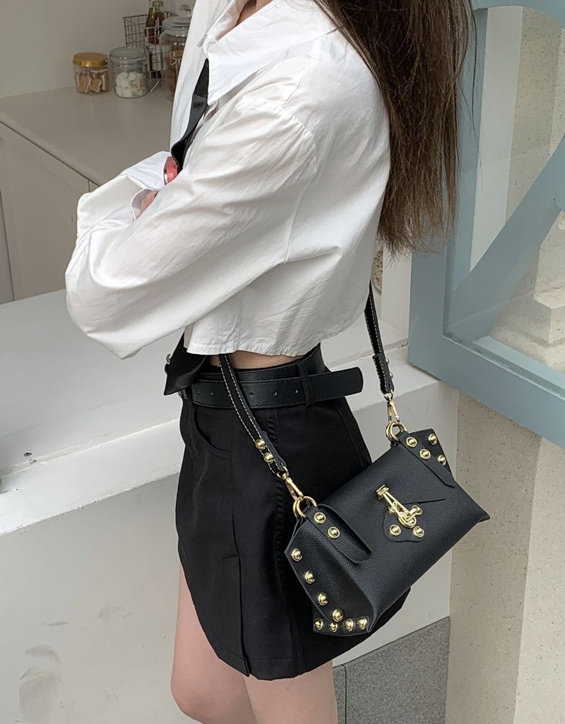 2024 nuova borsa a tracolla personalizzata Liu Ding cool girl alla moda, stile punk, di alta qualità, da donna, borsa di nicchia_voghion.com