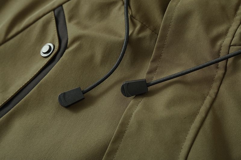 Übergroßer Utility-Trenchcoat für Herren – Lange Arbeitsjacke mit abnehmbarer Kapuze und Kontrastnähten (Schwarz/Grün, 4XL-11XL)_voghion.com