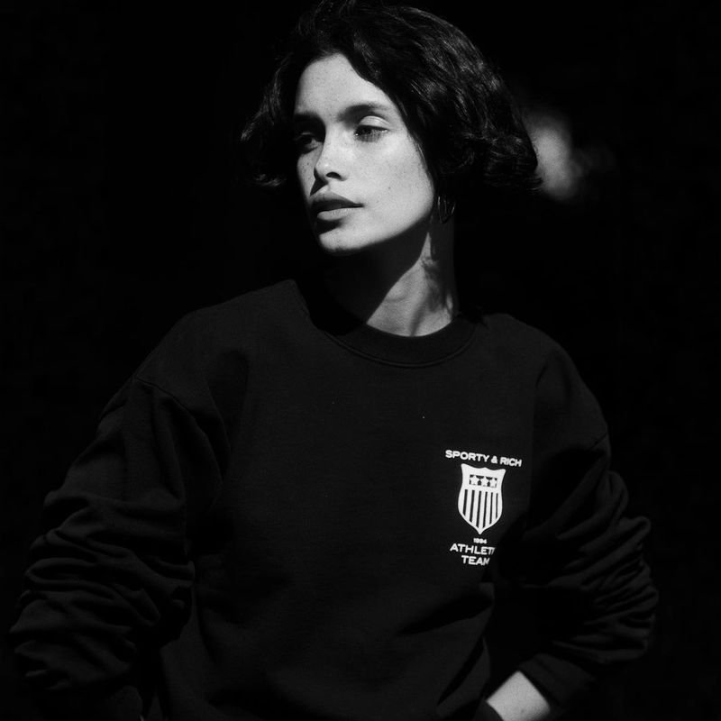 22 Autumn Winter New Niche Front And Back English Letter Shield Print Cotton Round Neck Women's Sweatshirt_voghion.com