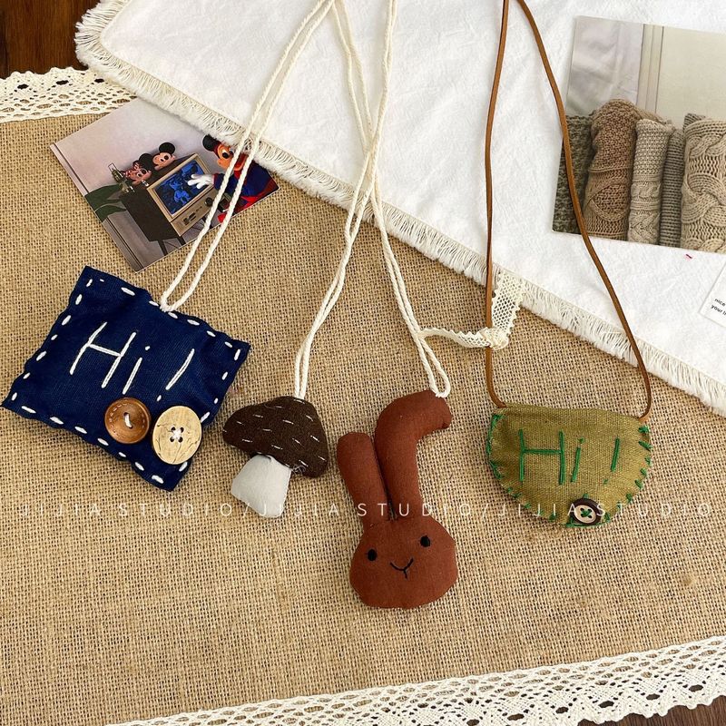 Collier en tissu coréen fait main pour enfants, pendentif mignon pour vêtements, pull, accessoires pour vêtements d'automne et d'hiver faits à la main_voghion.com