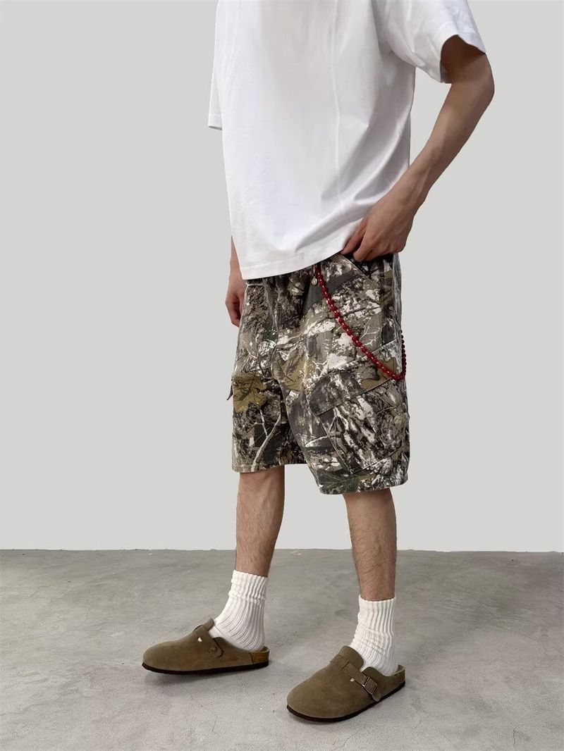 Ropa para hombre, estilo retro, estilo harajuku, con estampado de camuflaje, holgado, informal, para el trabajo y pantalones cortos._voghion.com