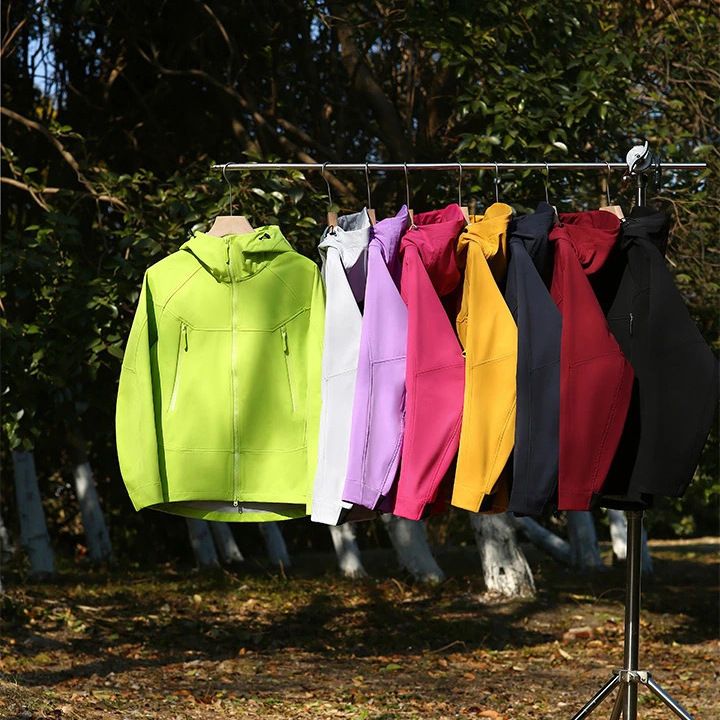 Stone Alternative New Color Windproof Waterproof Outdoor Hiking Soft Shell Jacket Coat 2_voghion.com