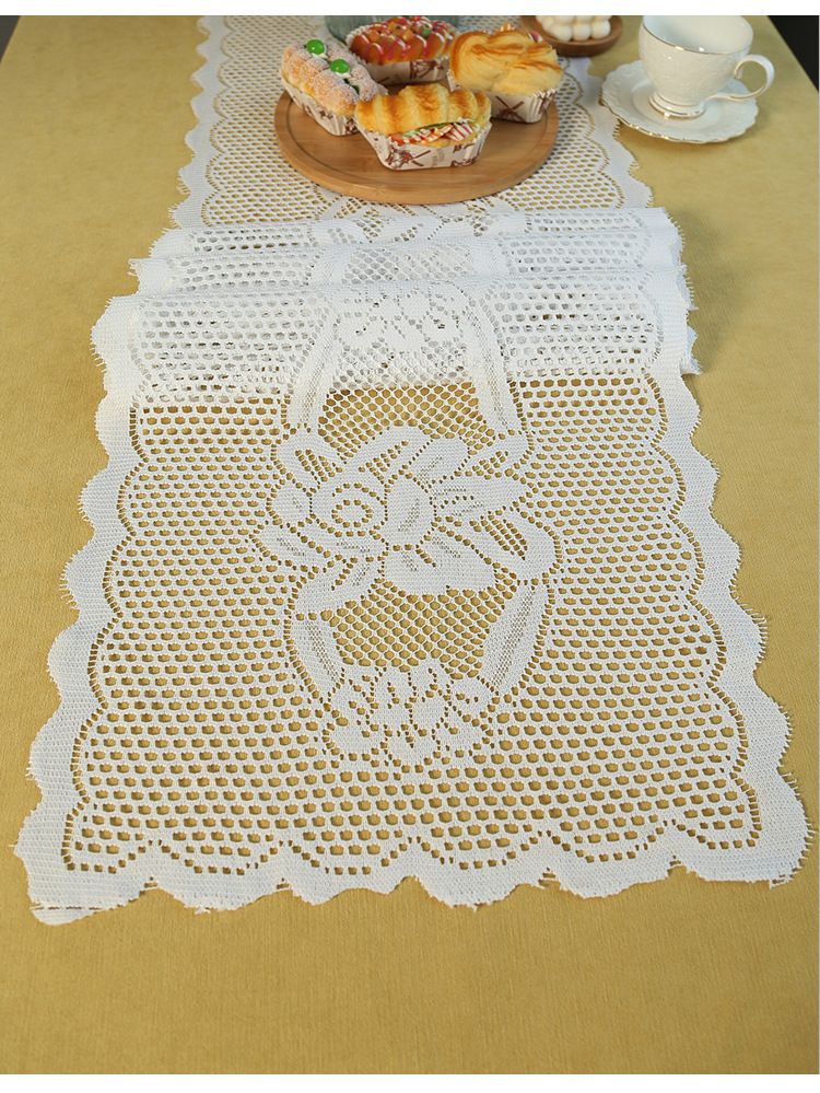 Weihnachtstischläufer mit Spitzenbesatz – Elegante Feiertags- und Hochzeitsdekoration (2er-Set)_voghion.com