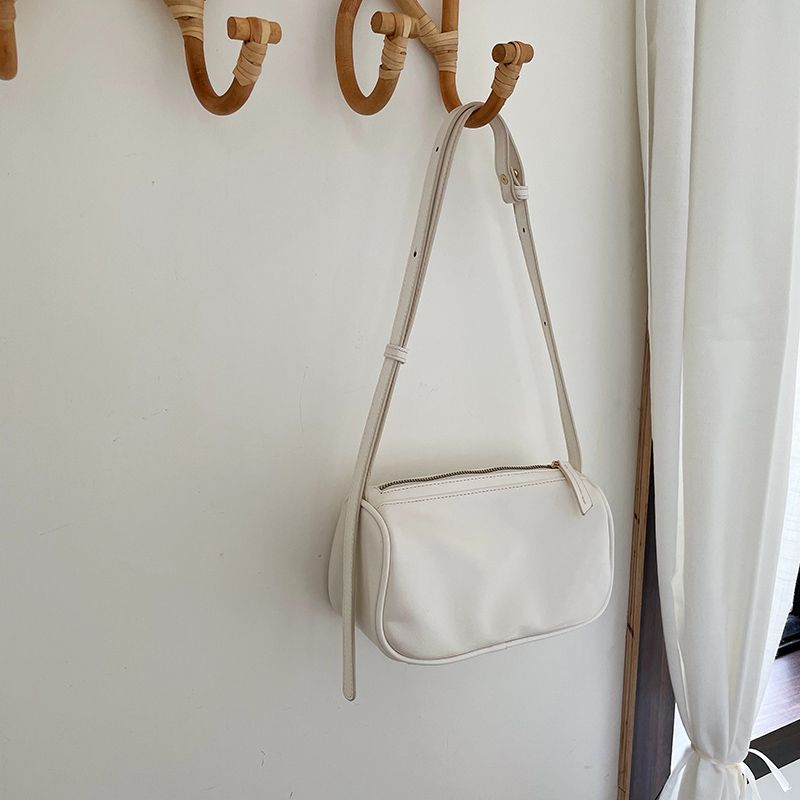 Korean Versatile Pillow One Shoulder Underarm Oil Wax Leather Oblique Straddle Small Elegant Instagram Simple New Summer_voghion.com