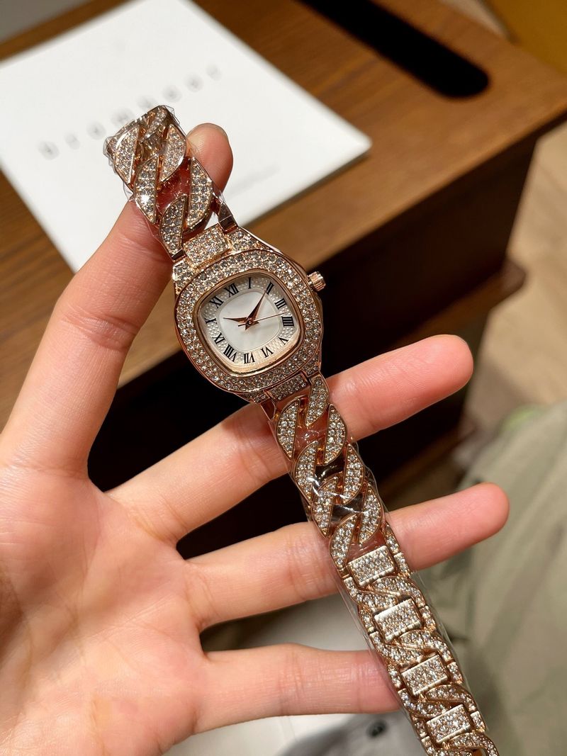 Yeni Baida Moda Elmas İşlemeli Romen Rakamlı Kare Kadranlı Kuvars Hareket Çelik Bantlı Saat_voghion.com