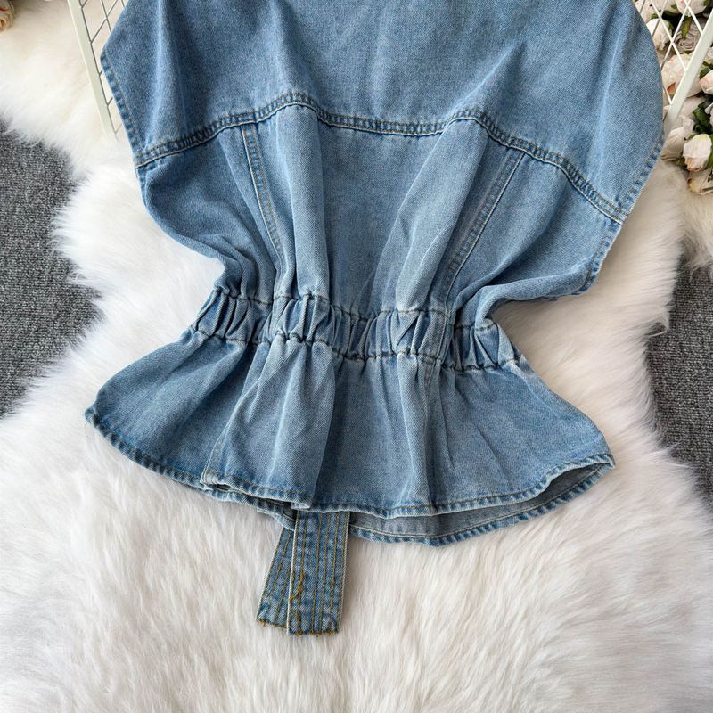 Gilet in denim da donna con cintura in vita e dettagli in strass – Gilet senza maniche azzurro chiaro a trapezio per un look a strati elegante (taglia unica)_voghion.com