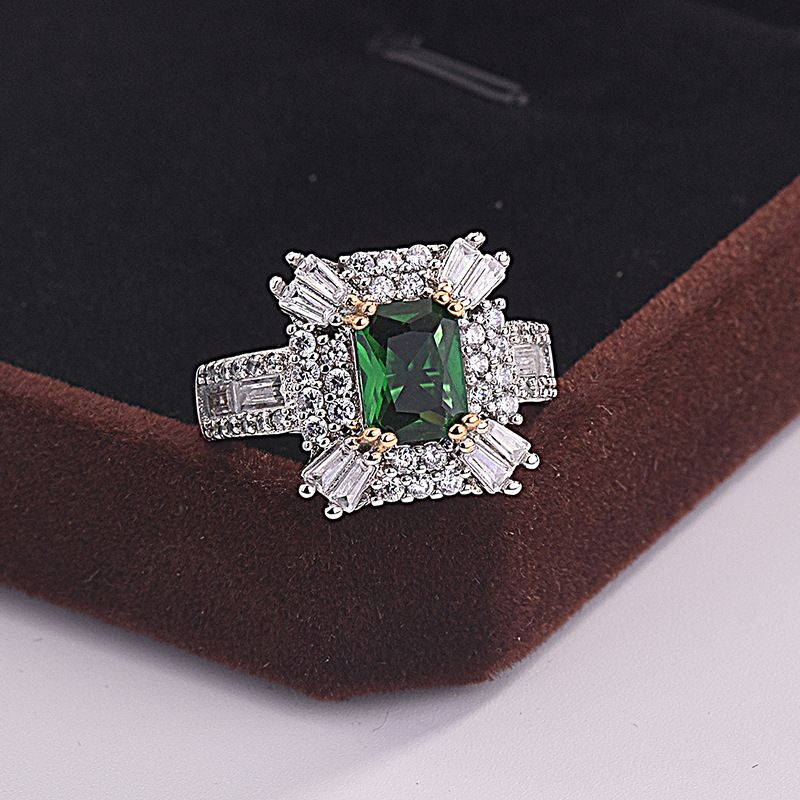 Zhenrong Verlobungsring mit eingelegtem Smaragd-Zirkon, quadratisch, Prinzessin, Mikropflaster, voller Diamanten_voghion.com