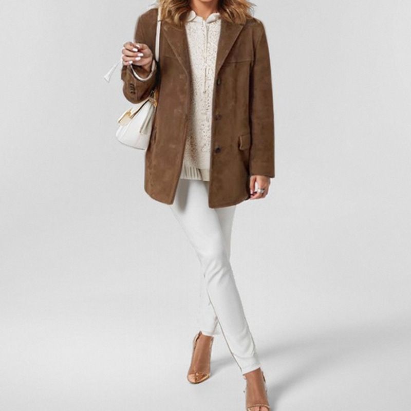 Giacca da abito a maniche lunghe con tasche larghe marrone per le donne, stile autunno 2025_voghion.com