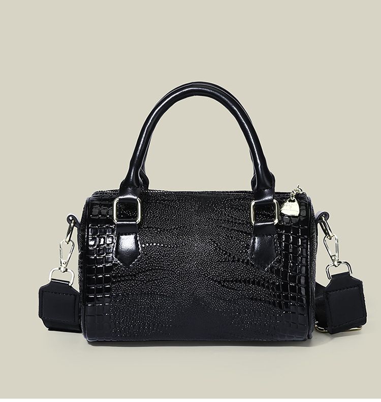 Borsa a tracolla Boston da donna, a mano, in tinta unita, versatile, bella, autunnale e invernale_voghion.com