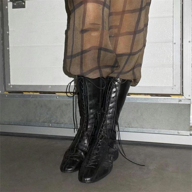 Damen Boxstiefel Modisch 2025 Herbst Winter Neue Coole Boxstiefel Ding Version Schnürung Patchwork Gestreifte Oberschicht Rindsleder Rein_voghion.com
