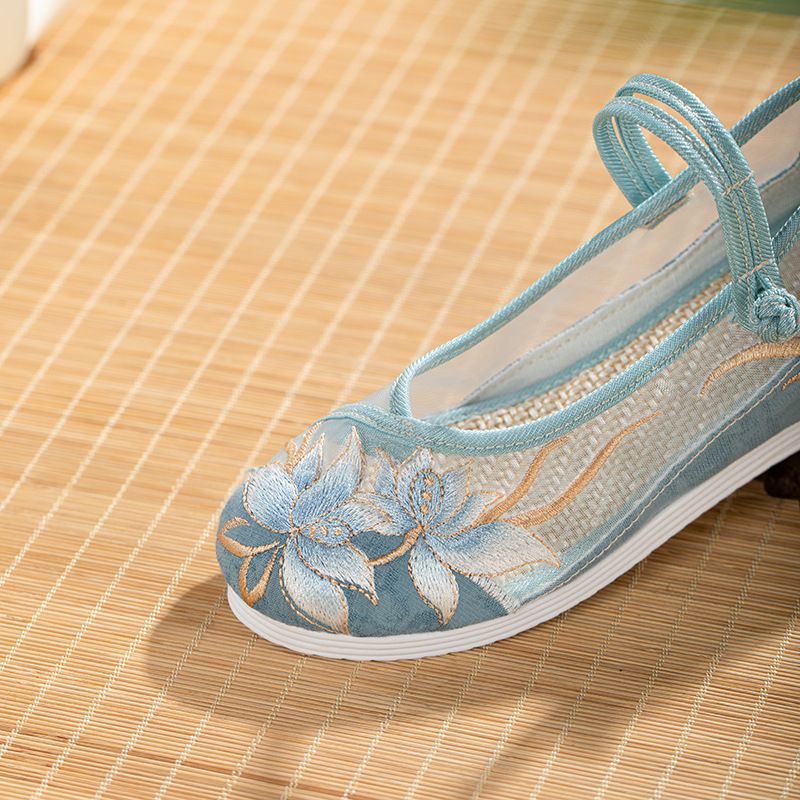Damenschuhe Sommer Neue Ethno-Stil Atmungsaktive Mesh Bestickte Schuhe Flache Sohle Höhenverstärkende Nationale Stil Elegante Antike Stil_voghion.com