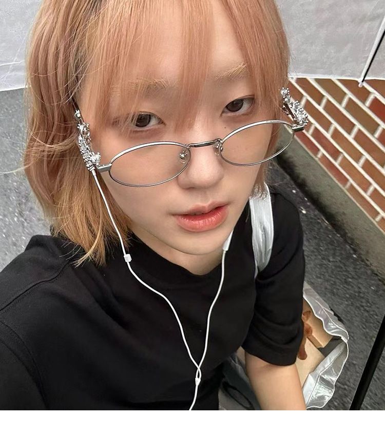 2025 New Women's Diamond Silver Frame Small Face High-end Y2K Style Personalized Street Fashion Influencer_voghion.com