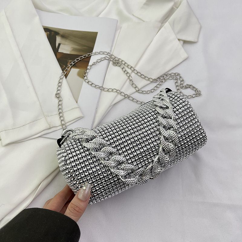 Borsa a tracolla piccola con catena e tracolla versatile, nuova moda estiva 2022, con strass alla moda per le donne_voghion.com