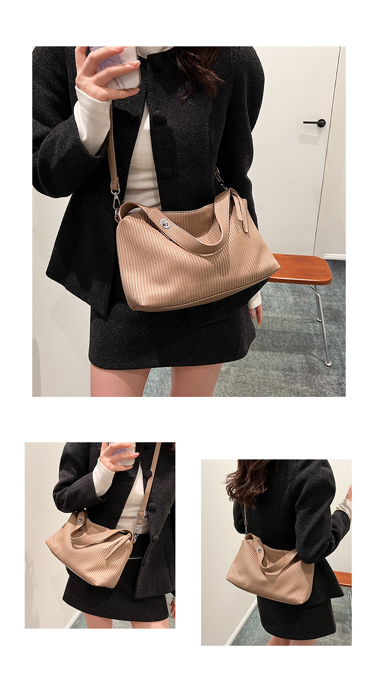 Retro Handheld Kleine Tas voor Vrouwen 2024 Nieuwe Lente Mode Eenvoudige en Veelzijdige Kleine Vierkante Tas met Hoge Kwaliteit Textuur, Unieke Casual Schoudertas_voghion.com