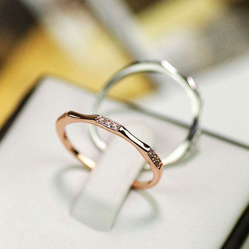 Hot sales Minimalistische Huitan ring, geschikt voor vrouwen en Fiat, messing frame, geometrisch patroon, modieuze stijl_voghion.com