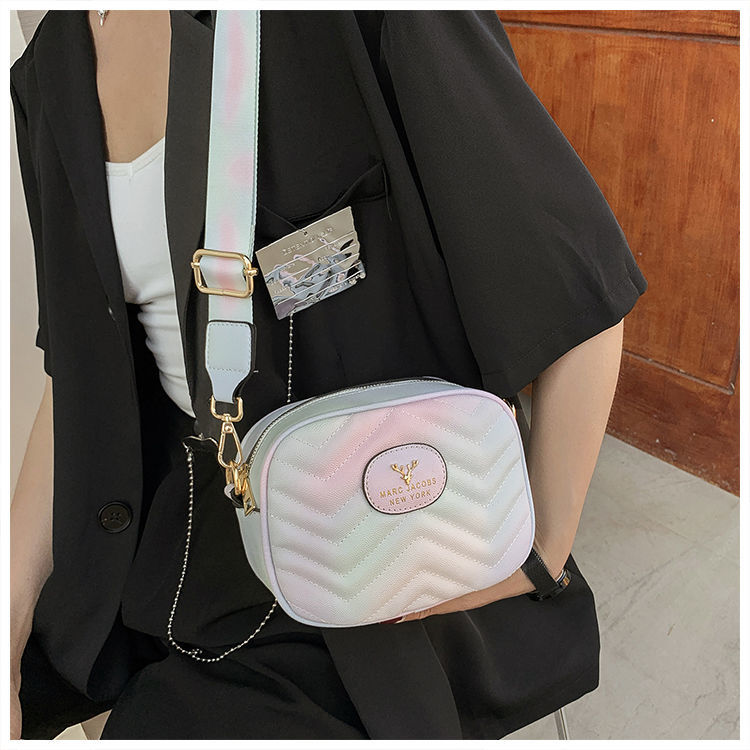 Höst och vinter på den nya lilla doften gradvis färg utländsk stil crossbody väska broderi linje axelväska bred rem_voghion.com