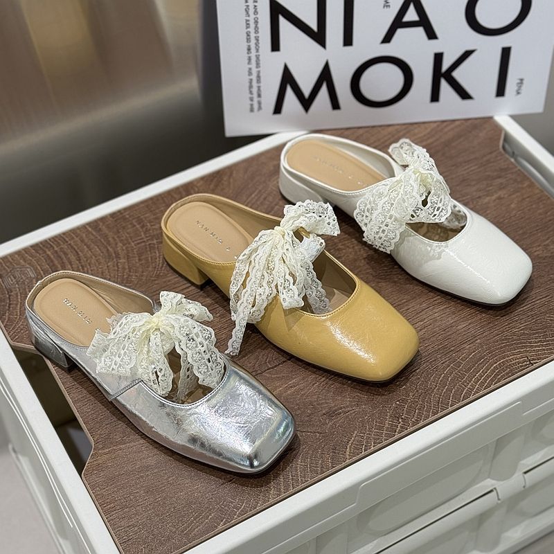 Chunky Heel Closed-Toe Silver For Women, Outdoor Wear, Summer 2025, Stunning Lace Strap, Fashionable Elegant Slippers_voghion.com