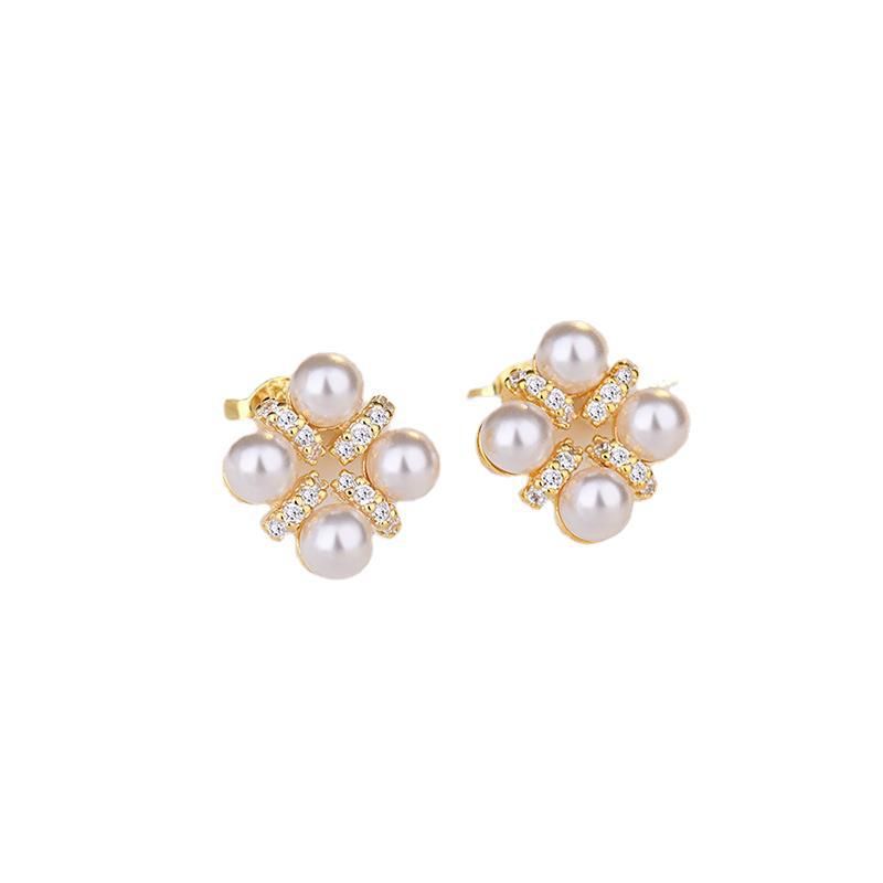 Modische Ohrringe mit Silbernadel im koreanischen Stil, neue zarte Perlenohrringe mit Blumenmuster, Ohrringe mit kaltem Wind für Frauen_voghion.com