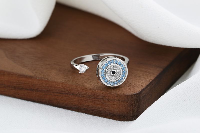 Foreign Trade European and American High-grade Sense Rotating Ring Relieving Pressure Copper Micro-inlaid Butterfly Flower Ring Rotating Ring_voghion.com
