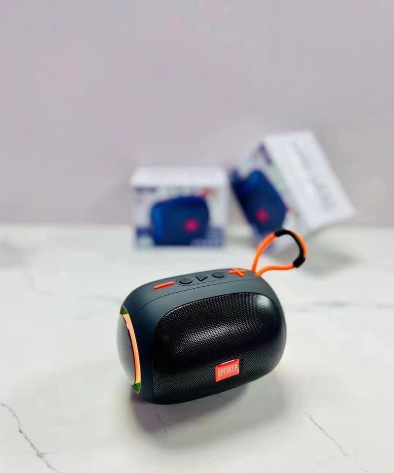 Yeni M12 Bluetooth hoparlör, kablosuz dış mekan taşınabilir kart takma, renkli ışıklı ses diyaframı_voghion.com