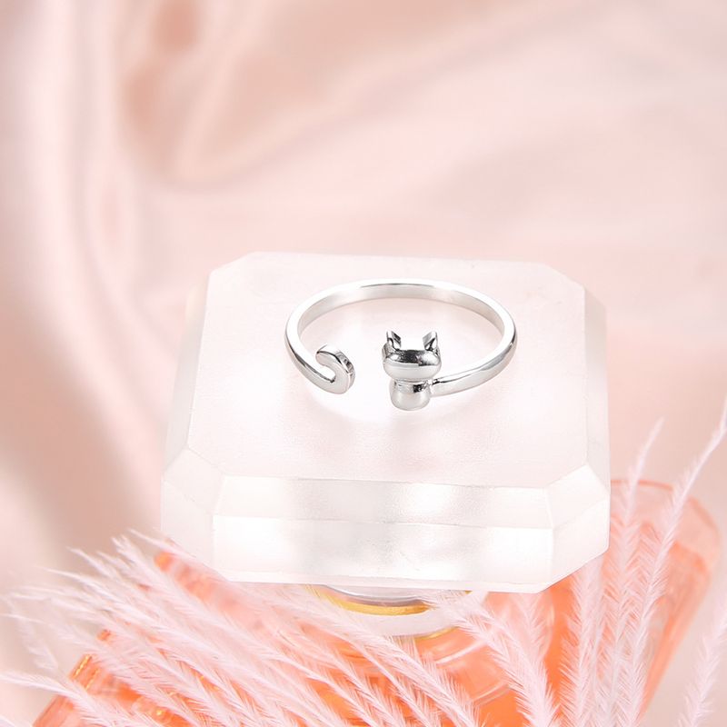 Anello da donna con gatto aperto in argento alla moda_voghion.com