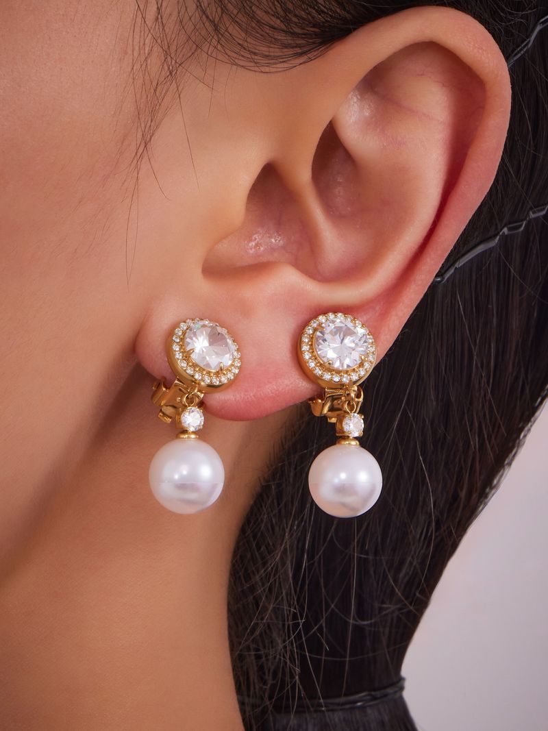 Elegant Retro Shell Bead Micro Diamond Zircon Ear Clip With Square Sugar, Simple Temperament, Light Luxury, Women Without Ear Holes Can Wear_voghion.com