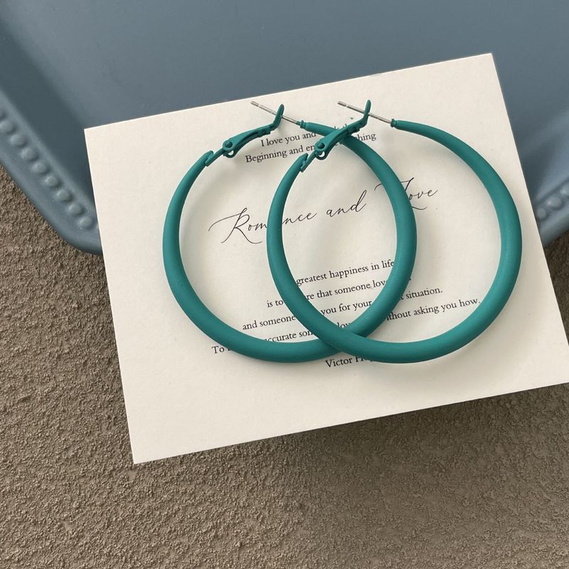 Orecchini a cerchio esagerati e spessi in metallo lucido argento per donna, nuovi orecchini a cerchio con design unico e alla moda._voghion.com