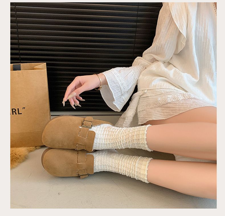 The new autumn shoes lazy man bun head half drag outside to wear fluffy slippers_voghion.com