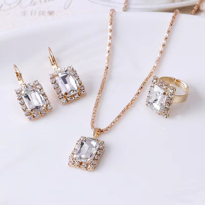 Collana da sposa in cristallo, orecchini, anello, bracciale, set di gioielli per la cena di nozze, accessori_voghion.com