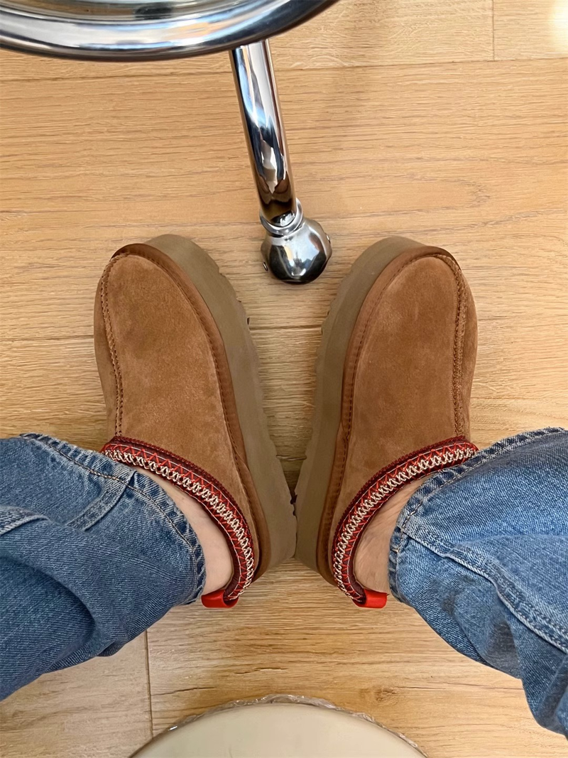 Star S Gleicher Stil Low-Top-Schneestiefel für Damen zum Hineinschlüpfen, pelzige Schuhe, Herbst- und Winter-Oberbekleidung, dicke Sohlen, Zehenkappe, Baumwollhausschuhe, trendig_voghion.com
