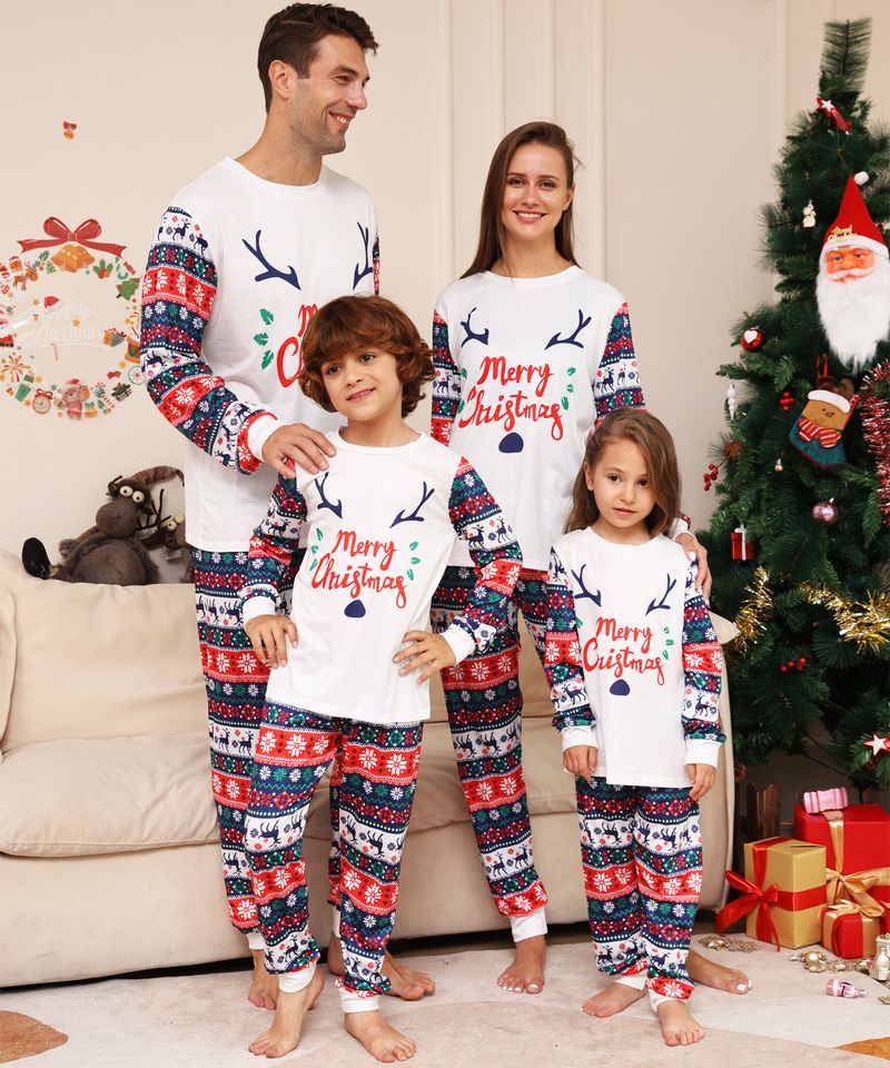 Set per la famiglia di Natale con pupazzo di neve, fiore e fulvo, alfabeto. Set per la famiglia di Natale, stampato, per il sonno_voghion.com