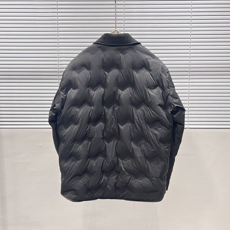 Vêtements pour hommes Nouvelle chemise en coton et soie résistante au froid pour hommes Motif d'épissure d'épissure de blé Petit revers Mince Mode Veste en coton et soie pour hommes_voghion.com