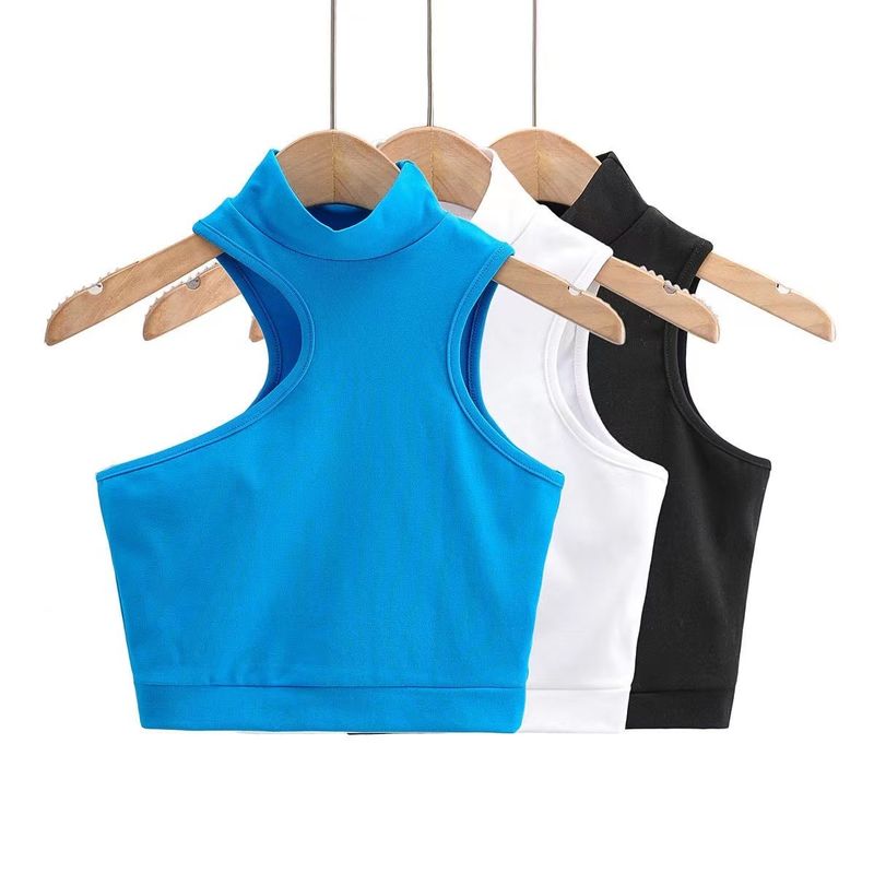 Die Racer-Tops für Kinder von Mother & Kids mit hohem Bund und unregelmäßigem, ärmellosem Neckholder und hohem Halsausschnitt sind vielseitig und trendig_voghion.com