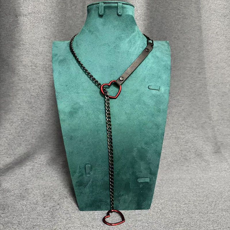 Fashion Luxury Heart Necklace Cuban Hip Hop Trendy Heart-shaped Lariat Chain_voghion.com