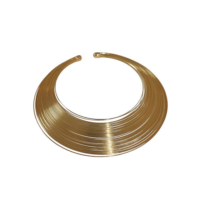 Flerlags halskjedesett med metallgeometri og designfølelse i tung industri, kragebenkjede, nisje, kald og kul stil,_voghion.com