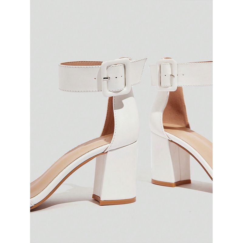 Új vonal vintage csatos nyitott orrú szandálokkal, vaskos sarkú cipőkkel_voghion.com